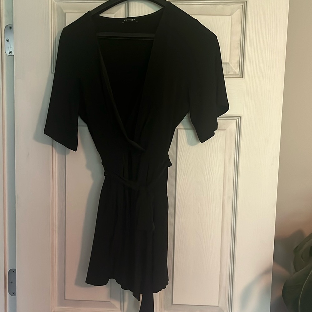 Black romper, medium. Express